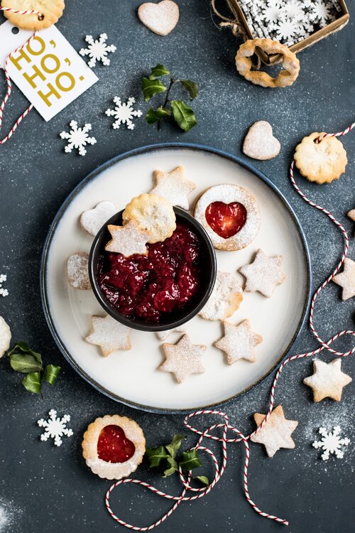 Navigating Nutritional Challenges During the Holidays: Top Tips for Staying on Track